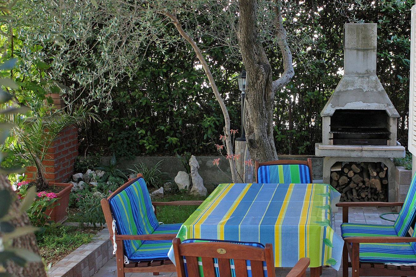 Ganze Wohnung, 1-Zimmer-Ferienwohnung mit Balkon Banjol, Rab A-4956-a in Banjol, Rab
