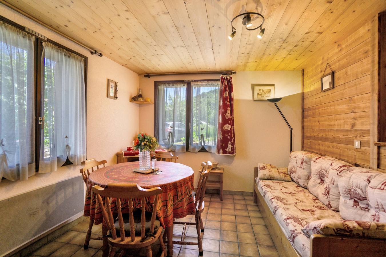 Apartamento entero, Apartamento 'Appartement 4p' con vistas a la montaña y Wi-Fi in Saint-Sorlin-d'Arves, Región de Saint-Jean-de-Maurienne