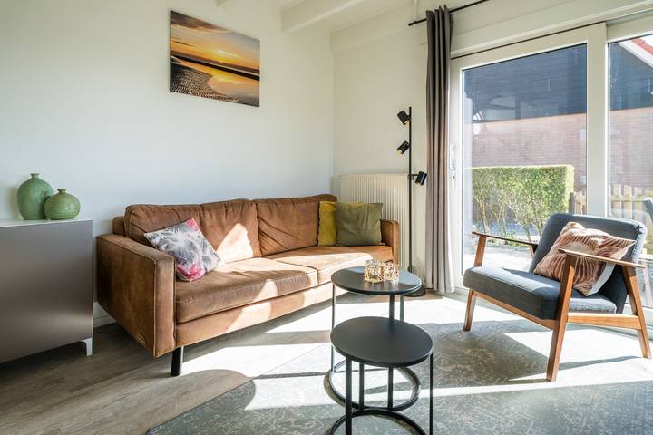 Vakantiehuis voor 4 personen, met terras en balkon/terras op Ameland