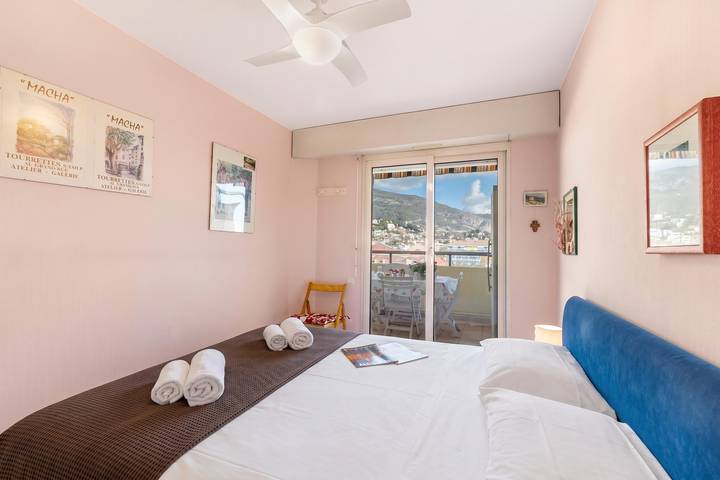 Appartement entier, Open View In Center Menton in Menton, Côte méditerranéenne (France)