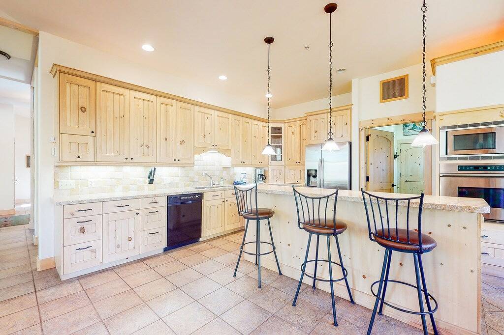 Neue Auflistung! Großes Haus mit Blick auf die Berge, Gaskamine und Gourmetküche in Silverthorne, Arapaho and Roosevelt National Forests