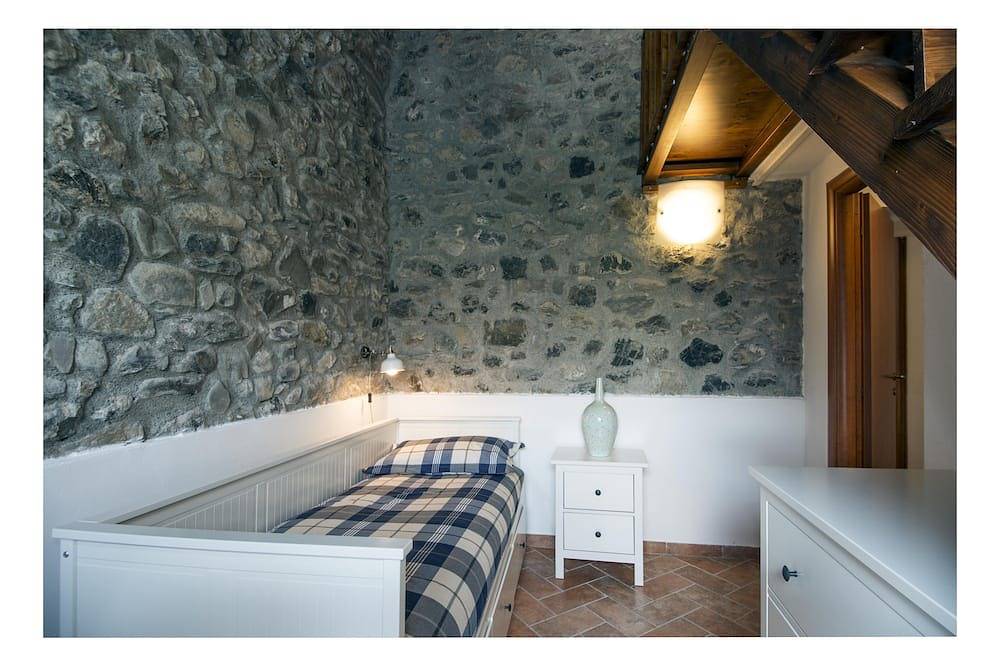 Das Dorf Tresana \"Casa Marina\" große Terrasse mit spektakulärer Aussicht in Tresana, Val di Magra