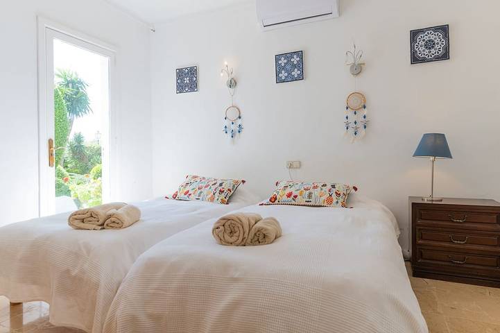 Finca für 6 Personen, mit Balkon und Garten in Portopetro - 2