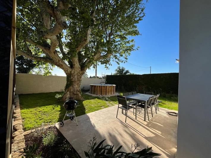Maison de vacances pour 4 personnes, avec vue ainsi que jardin et piscine