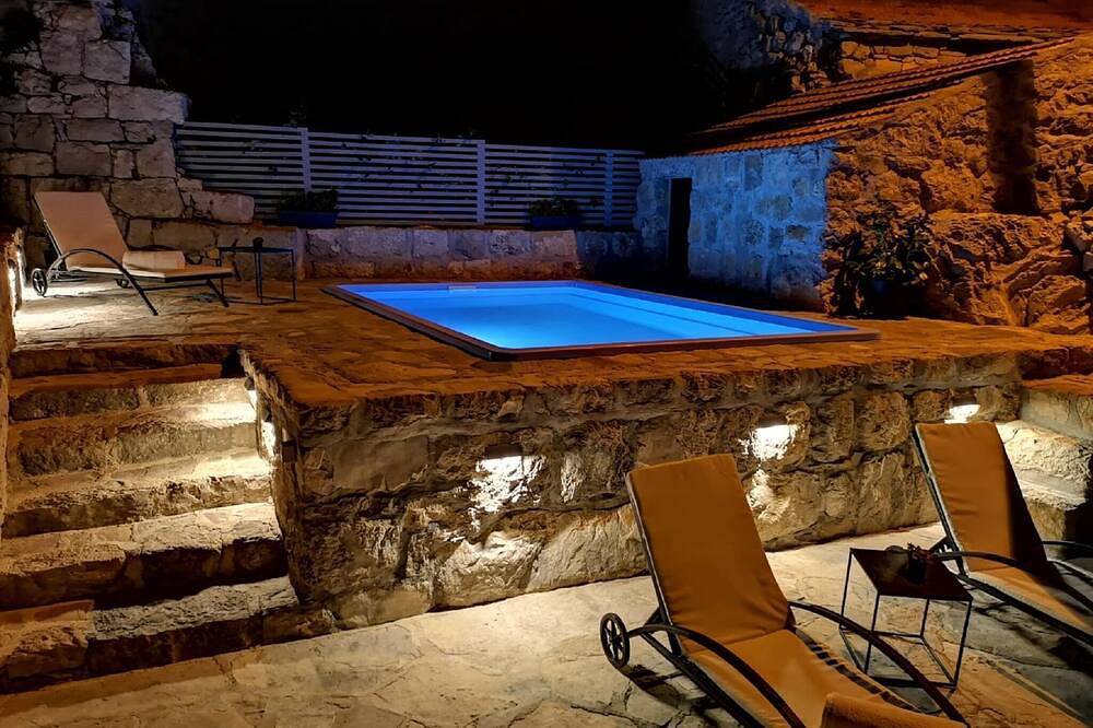Casa vacanza a Canali a partire da 335€ a notte