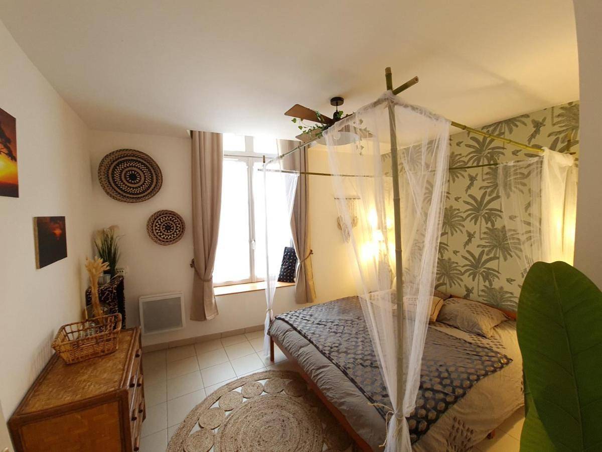 Appartement entier, One-Bedroom Apartment in Le Lude, Vallée de la Loire