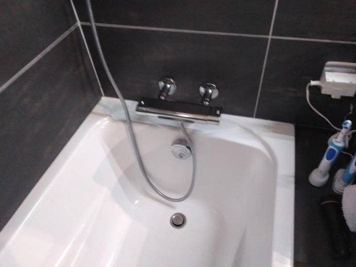 Gîte pour 2 personnes, avec terrasse et piscine ainsi que vue et jardin, animaux acceptés à Teloché - 4