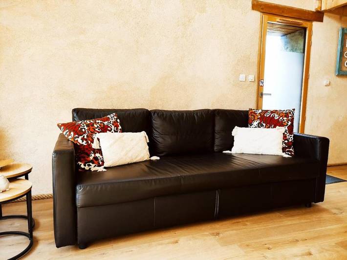 Location de vacances pour 7 personnes, avec terrasse à Tinténiac