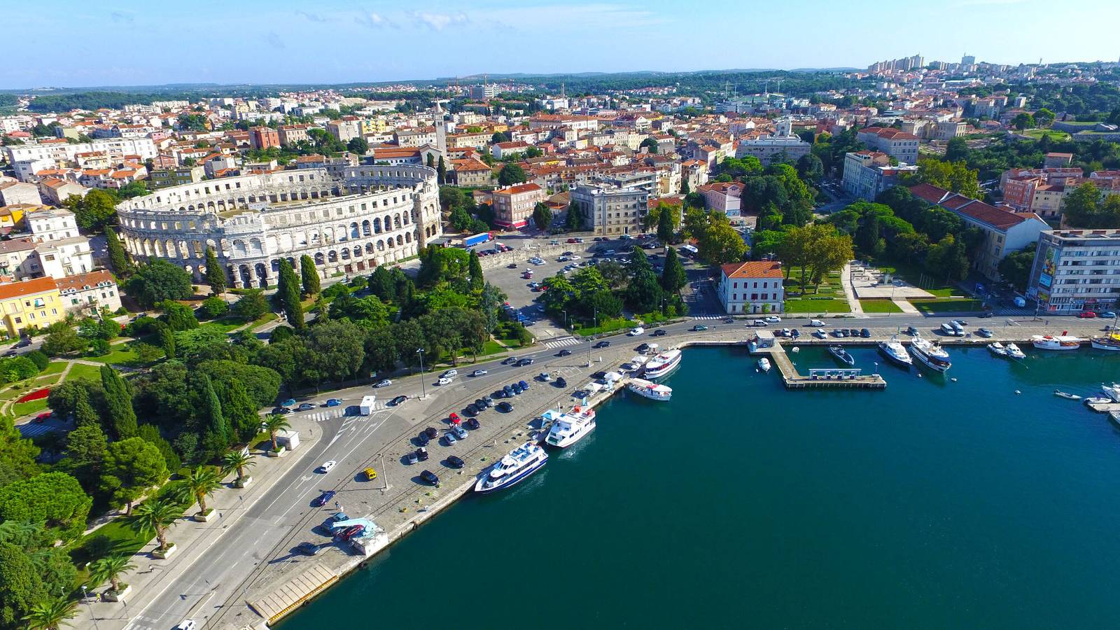 Entire apartment, Vacation apartment for 4 people with terrace in Pula-Medulin, Pula