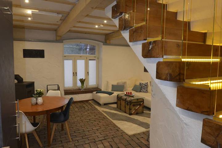 Ferienhaus für 7 Personen, mit Whirlpool und Sauna sowie Terrasse - 1