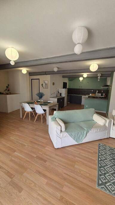 Gîte pour 6 personnes à Cassagnes