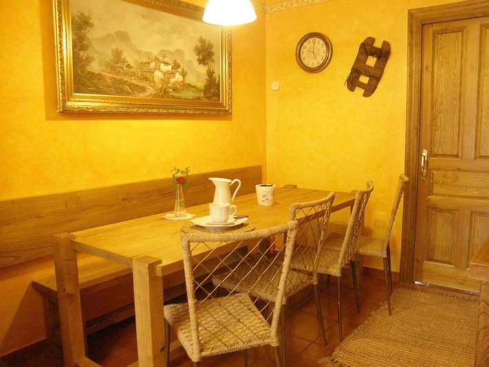 Casa de vacaciones para 8 personas, con jardín además de piscina y vistas, Se admiten mascotas en Liébana - 4