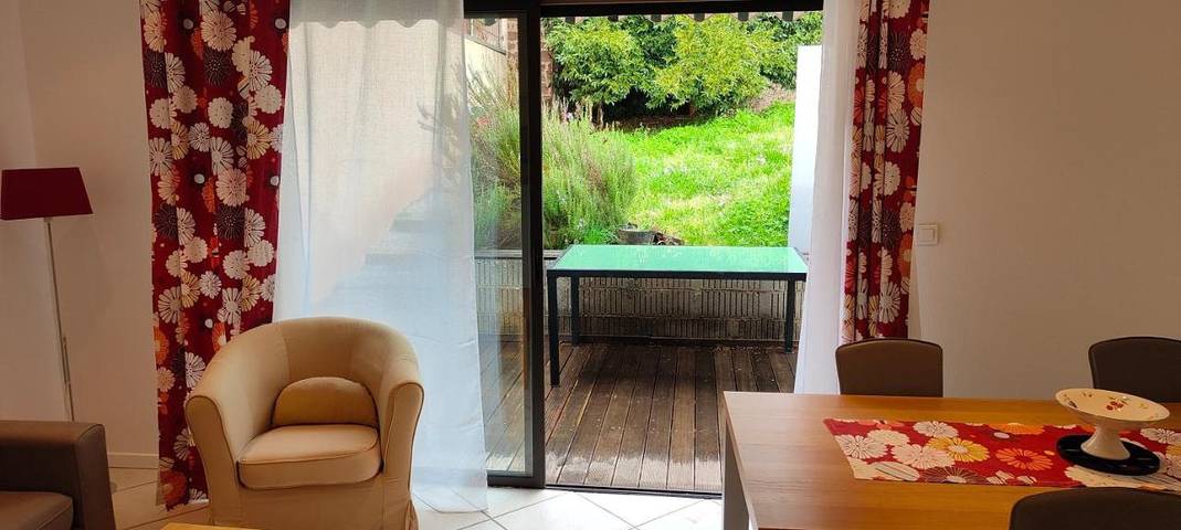 Appartement de vacances pour 2 personnes, avec piscine et terrasse