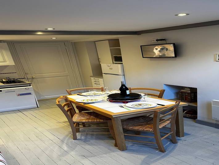 Gîte pour 4 personnes, adapté aux familles dans Bureau De Tourisme Du Massif Du Sancy Le Mont Dore - 4