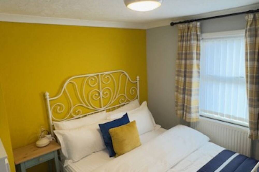 Olivia's Cosy Cottage in Chelmsford, Essex