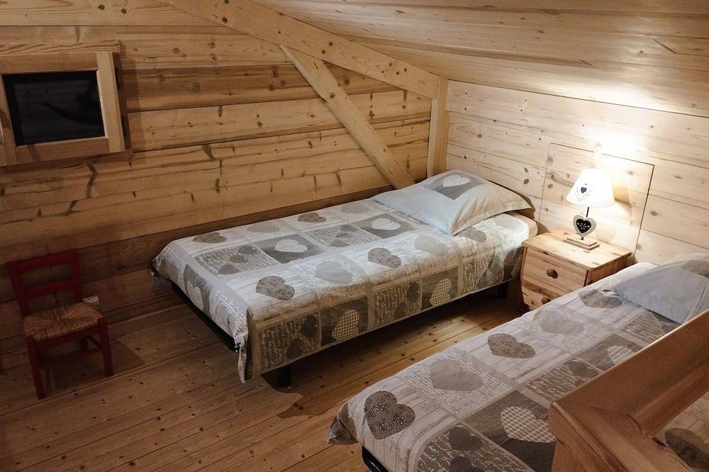 Típico chalet de la Saboya, independiente, cálido y acogedor in Thônes, Región de Annecy