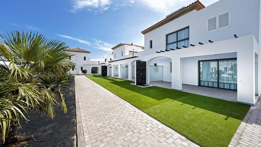 Appart’hôtel pour 2 personnes, avec piscine et jardin