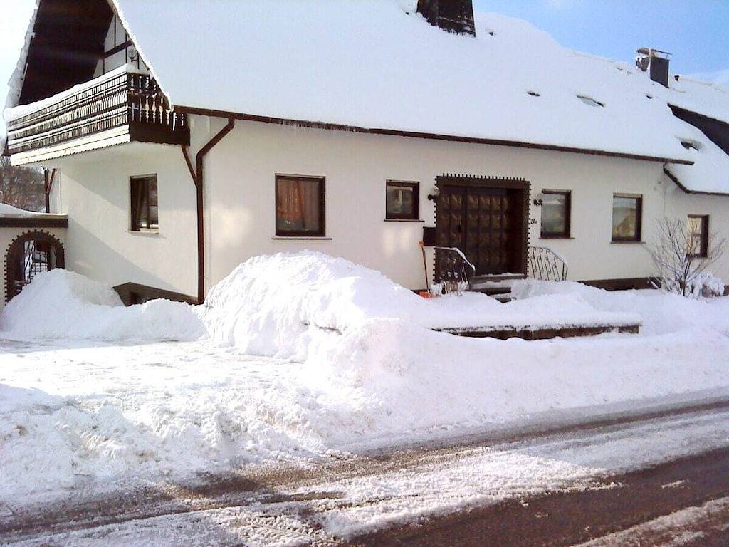 Ferienwohnung mit 2 Schlafzimmer in Dreisbach, Westerwald