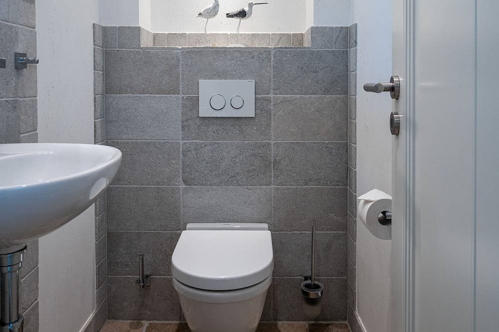 Traumhaftes Reet-Strandhaus mit 6 Zimmern auf ca. 200 m², für bis zu 6 Personen. in Wenningstedt, Sylt