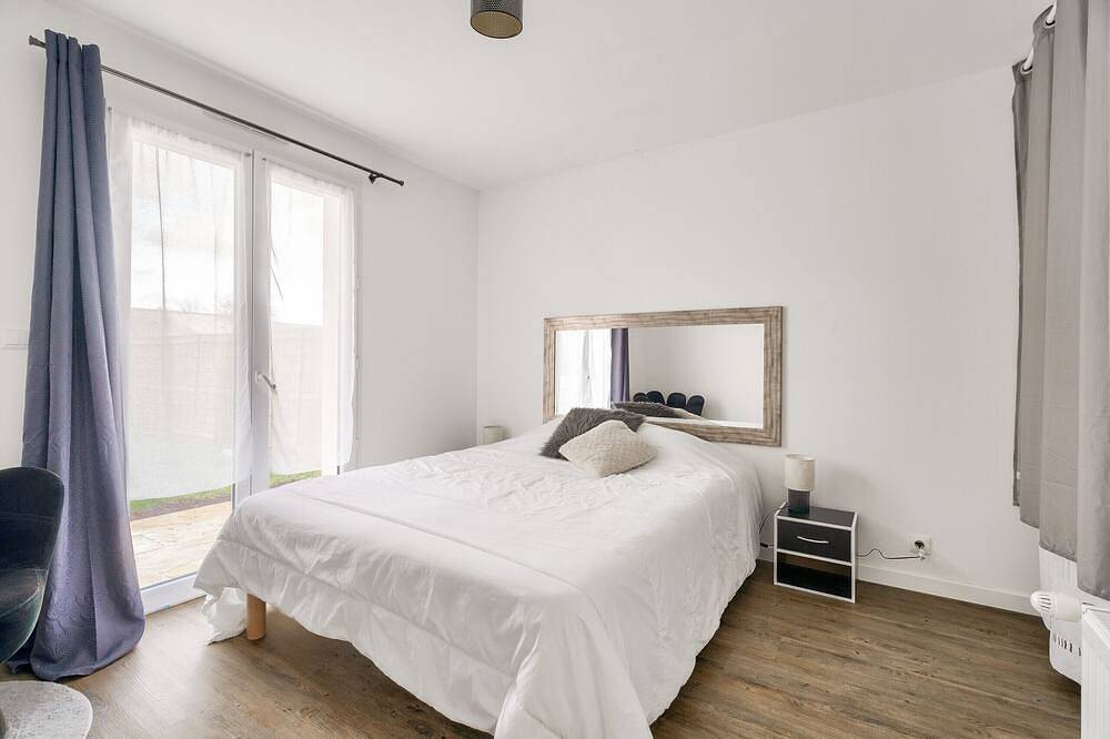 New and cozy house for 6 with garden in Ploubalay, Dinan region