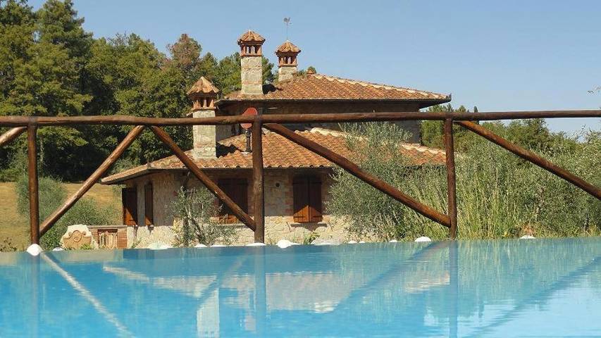 Location de vacances pour 8 personnes, avec piscine ainsi que jardin et vue à Sinalunga - 2