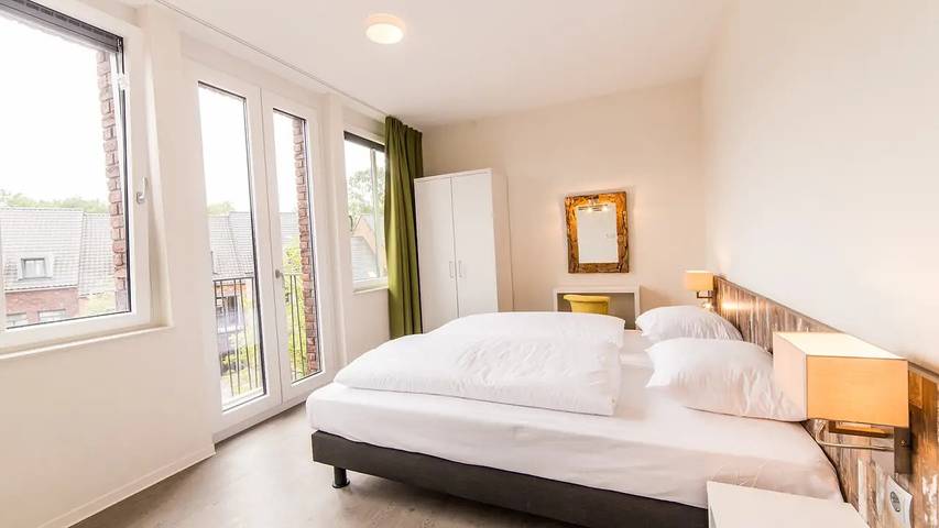 Ferienhaus für 8 Personen, mit Sauna und Pool sowie Garten, mit Haustier