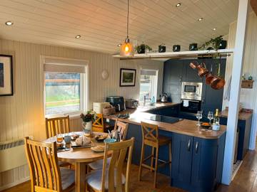 Log Cabin for 6 People in Whinfell Forest, Cumbria, Photo 3