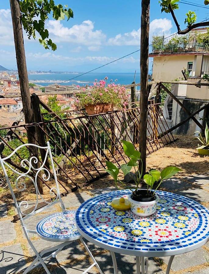 Casa vacanza per 4 persone, con panorama e giardino, con animali domestici a Salerno