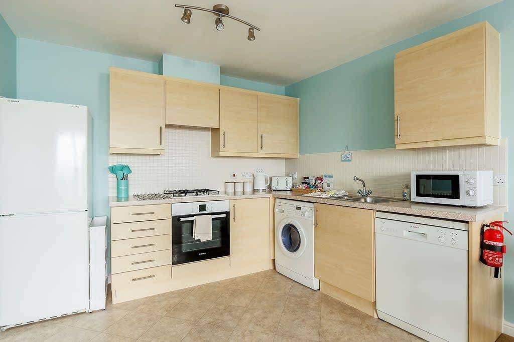 Apartamento entero, Ocean Breeze - Harbour Views from Private Balcony in Poole, Poole Harbour