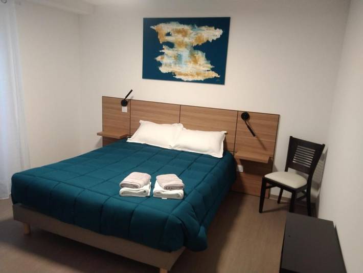 Hôtel pour 6 personnes, avec jardin ainsi que terrasse et vue à Viala-du-Tarn - 4