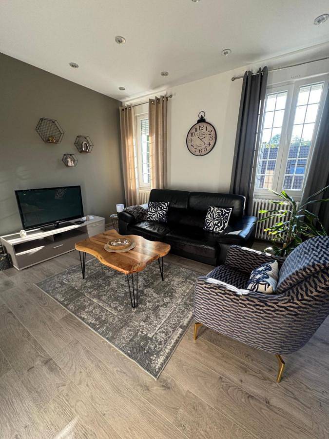 Gîte pour 5 personnes, avec balcon et vue à Alby-sur-Chéran - 2