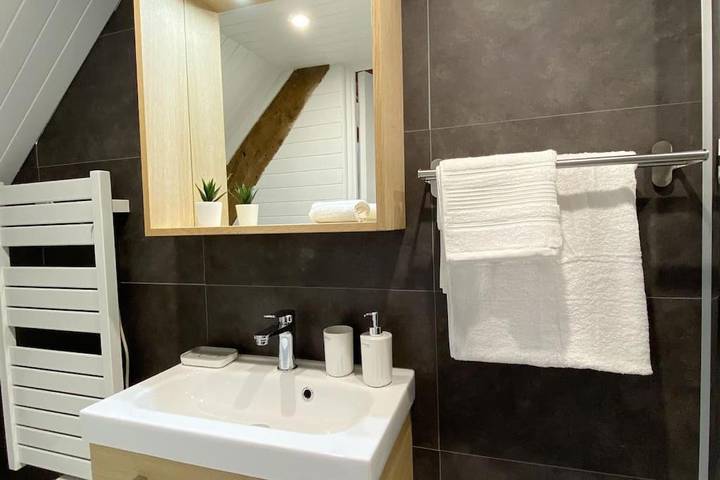 Gîte pour 2 personnes, avec vue, animaux acceptés dans Tour Solidor - 4