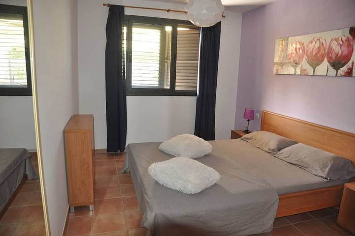 Ganze Wohnung, Geräumige Wohnung, große Terrasse (36m2), beheizter Pool, Meerblick (300 m) in Playa Paraíso, Adeje