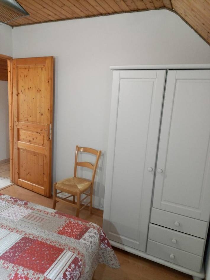 Gîte pour 10 personnes, avec sauna ainsi que jacuzzi et terrasse, animaux acceptés à Chirac - 2