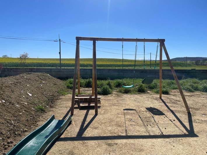 Location de vacances pour 6 personnes, avec Terrasse et Jardin ainsi que Piscine et Vue à Cazalrenoux - 2