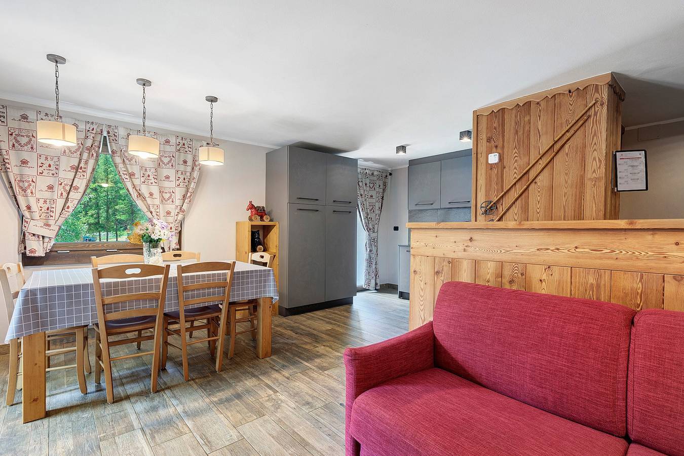 Appartement entier, Appartement 'Punta Ceresole 4061 Maison Gerard' avec vue sur la montagne, jardin partagé et Wi-Fi in Lillaz (Cogne), Cogne