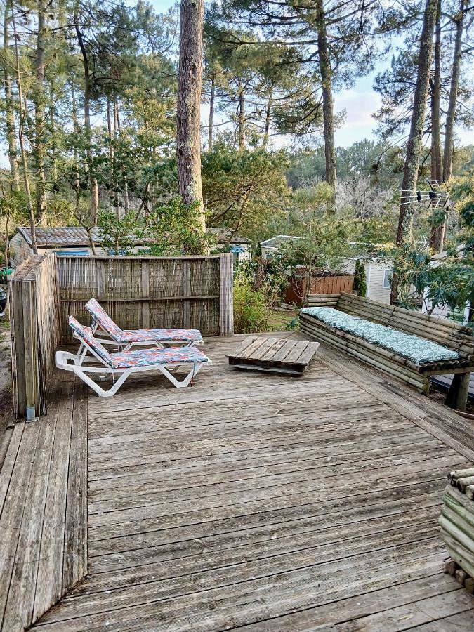 Camping pour 6 personnes, avec bassin pour enfant et jardin ainsi que piscine et jacuzzi dans Claouey - 3