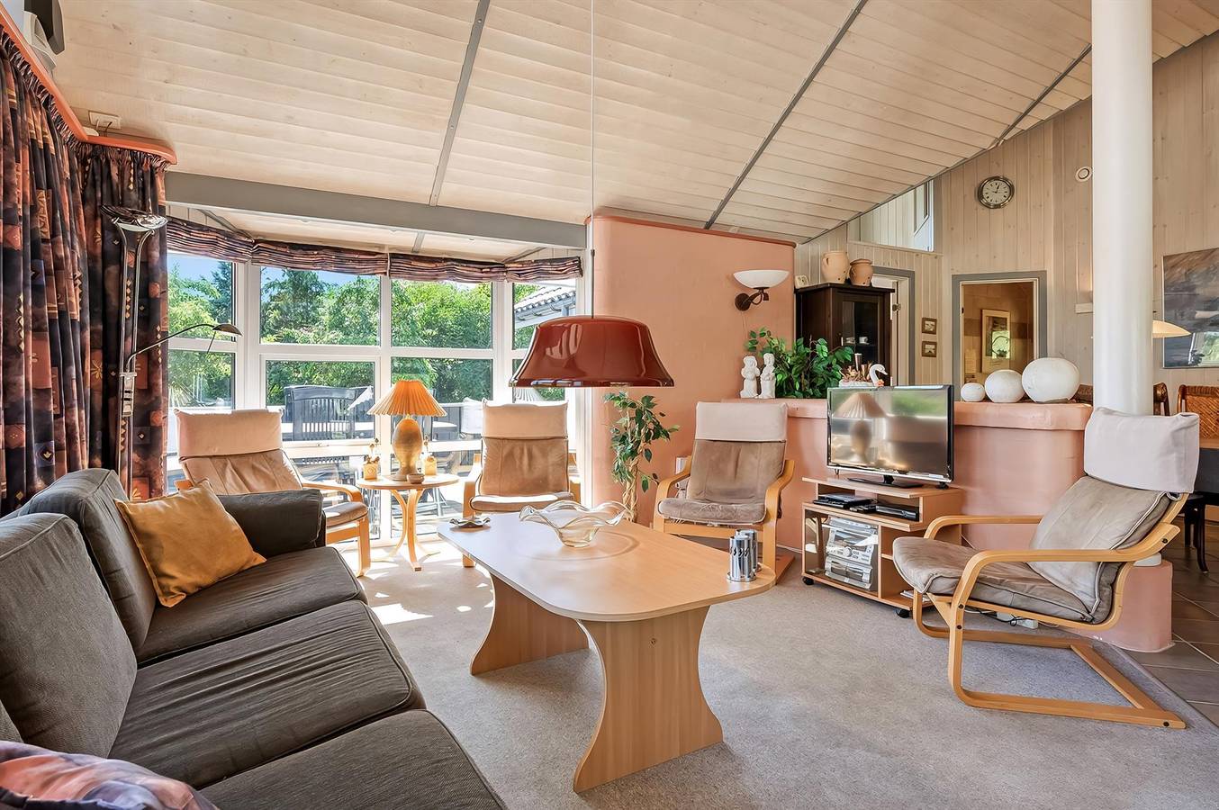 Stunning home in Odder w/ Sauna and 4 Bedrooms in Saksild Strand, Saksild