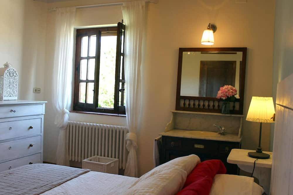 Country House 'Molino El Sotillo' with Private Garden and Wi-Fi in San Martín del Obispo, Saldaña