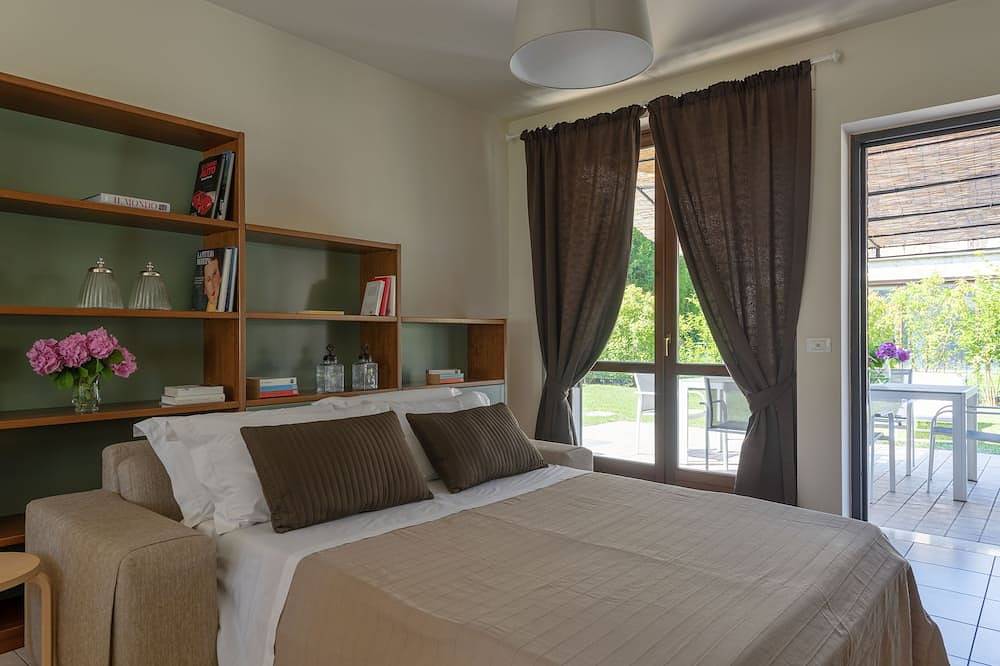 Tuinhuis 3 kamers 9 bed garage wifi Gardase (Cir in Roè Volciano, Garda Bergen