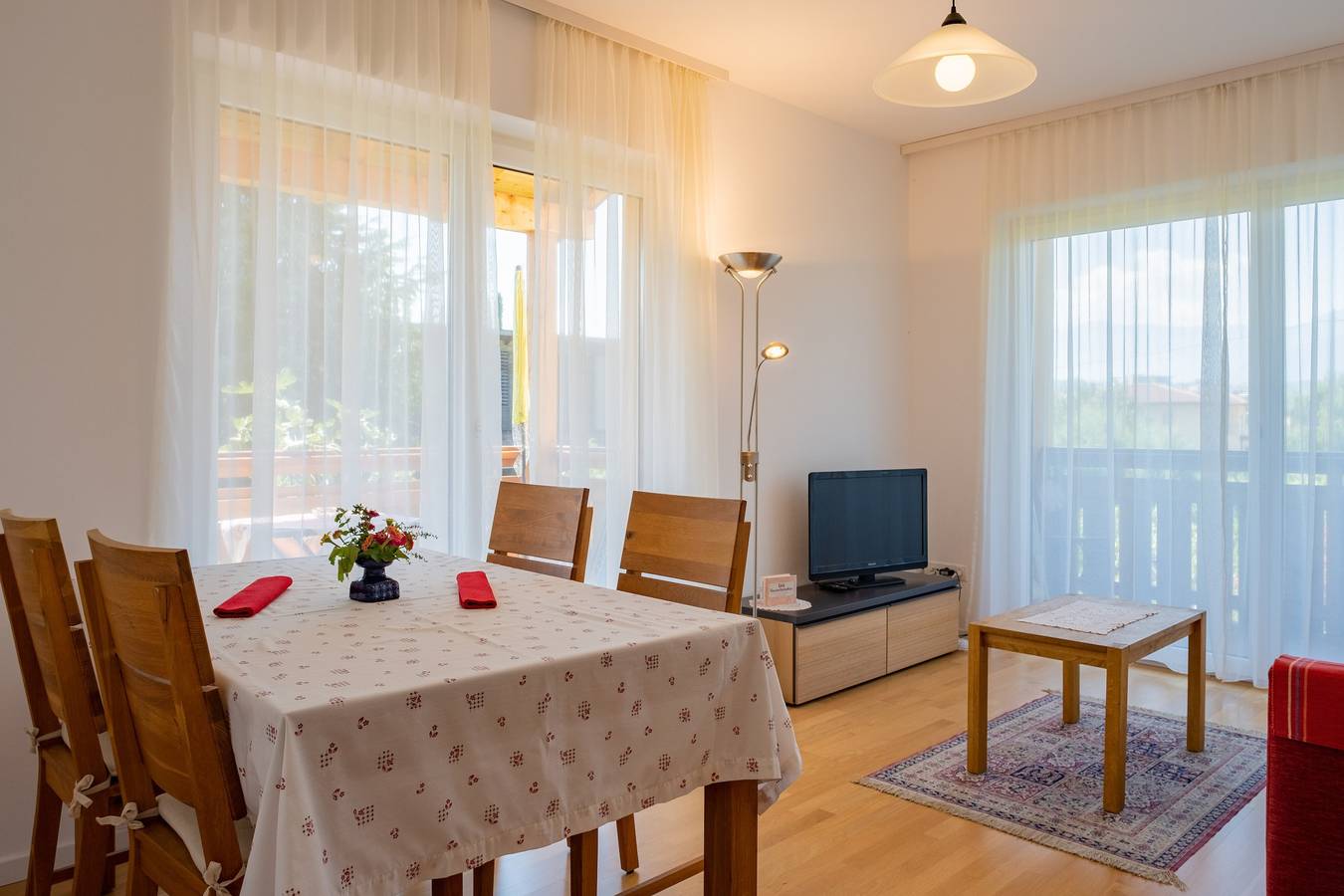 Appartamento intero, Accogliente appartamento "Urbanhof - Lagrein" con vista sulle montagne, Wi-Fi e balcone in Gries-San Quirino, Bolzano