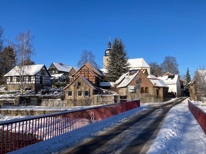 Ferienwohnung für 4 Personen, mit Terrasse und Ausblick sowie Garten in Erfurt - 3