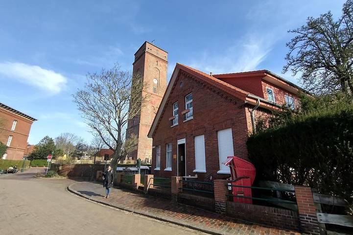 Ganze Wohnung, Moderne, zentrale Fewo für bis zu 4 Personen direkt am alten Leuchtturm in Borkum