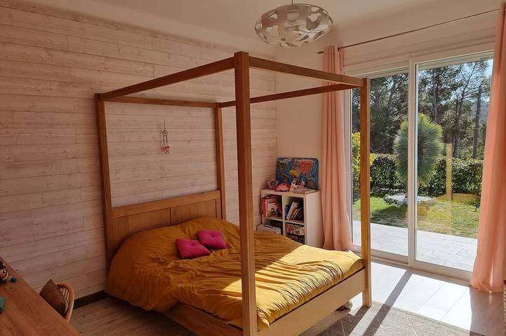Luxury villa with swimming pool and fully air-conditioned 5 minutes from Cassis! in Carnoux-en-Provence, Mediterranean Coast (France)