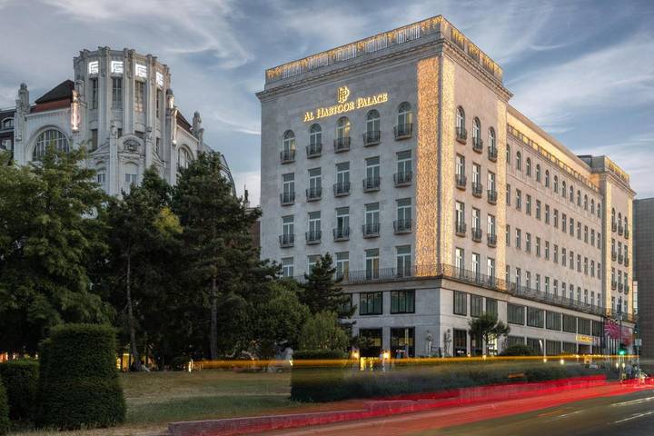 Hôtel pour 2 personnes, avec piscine et sauna ainsi que vue et terrasse à Budapest