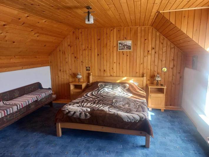 Gîte pour 4 personnes, avec vue et jardin dans Poiana Brasov - Brasov - 2
