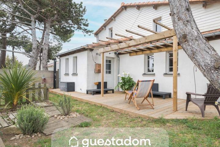 Location de vacances pour 5 personnes, avec jardin et terrasse à La Plaine-sur-Mer