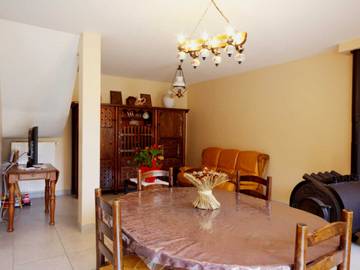 Cottage voor 6 Personen in Saint-Nizier-de-Fornas, Centraal Massief, Afbeelding 2