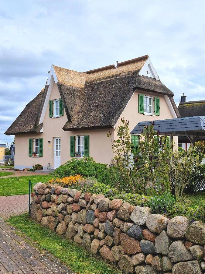 Ferienhaus für 6 Personen, mit Terrasse und Garten in Mursewiek