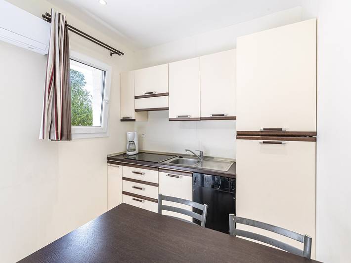 Gîte pour 7 personnes, avec terrasse et piscine, animaux acceptés dans Favone - 4